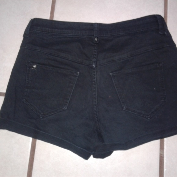 Black High Waisted shorts - Picture 3 of 3